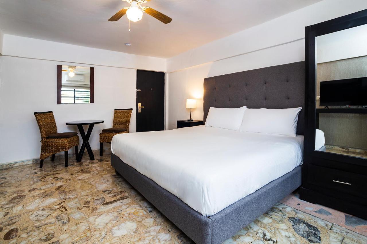 San Jose Suites Boutique Linares Exterior photo
